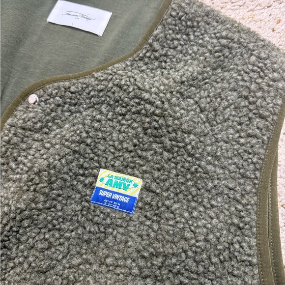 NWOT AMERICAN VINTAGE hoktown fleece sherpa vest M/L - Picture 5 of 7